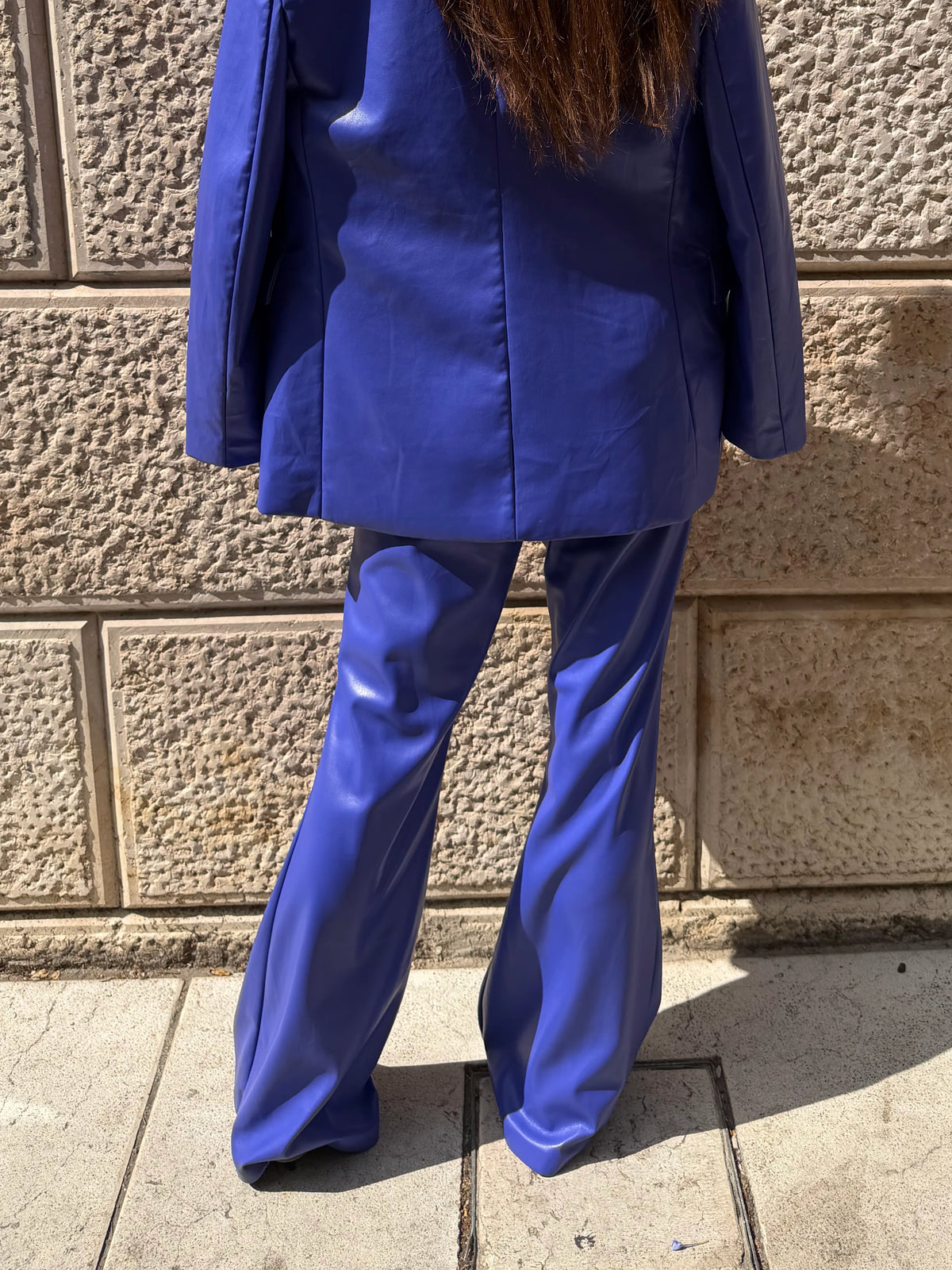 Pantalone a zampa eco pelle